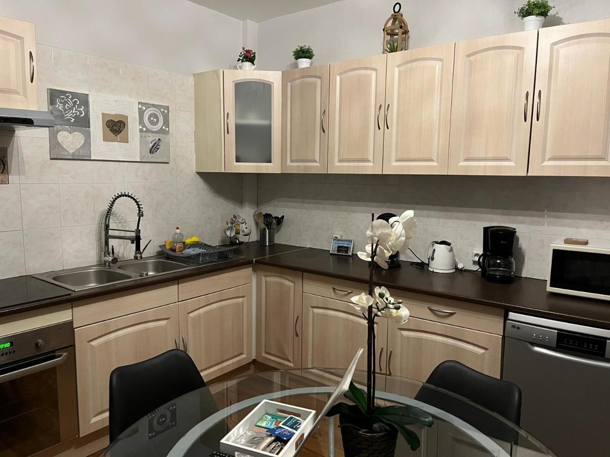Grand 6 Personnes Appartement *